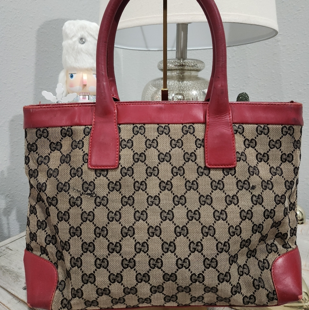 Gucci canvass tote
